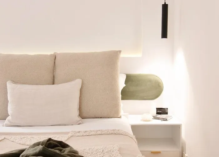 Bonito, Comfort, Charm And Location *