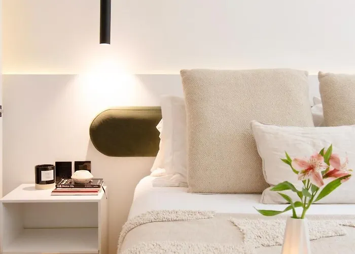 Bonito, Comfort, Charm And Location *
